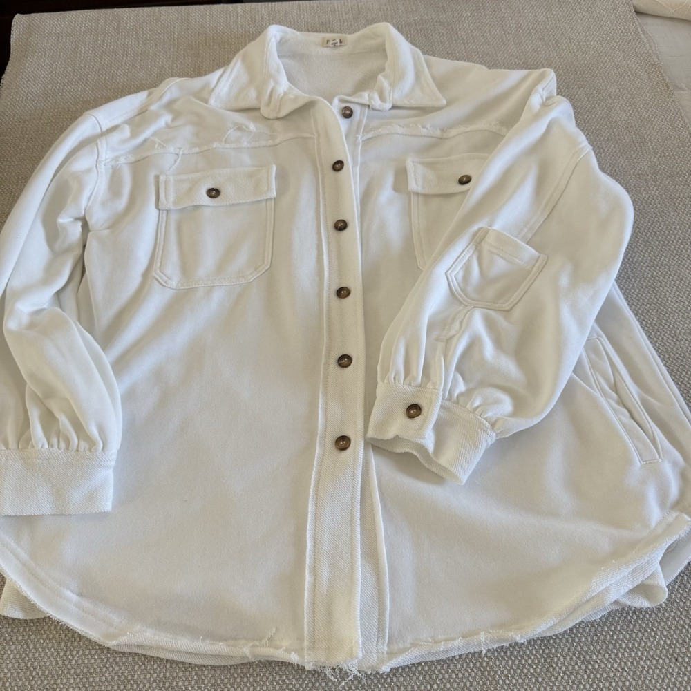 POL White Distressed Button Down‎ Shirt Jacket Shacket Oversized Women's Size L - Picture 11 of 13